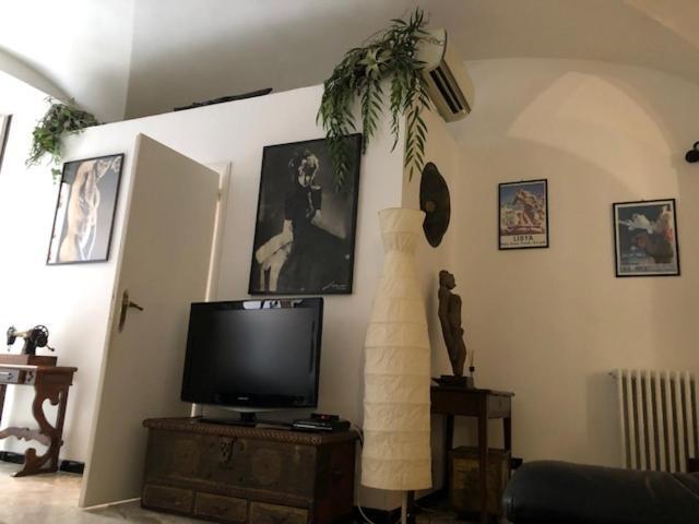 Elly'S Loft Apartment โรม ภายนอก รูปภาพ